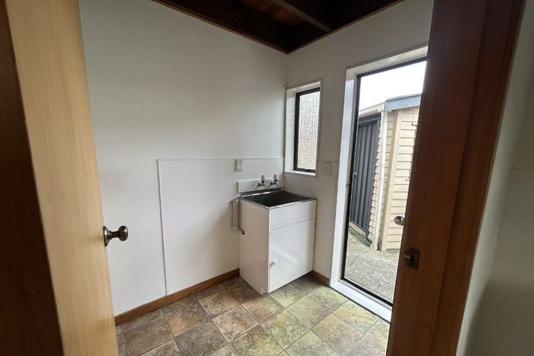 Photo of property in 1 Baton Place, Highbury, Palmerston North, 4412