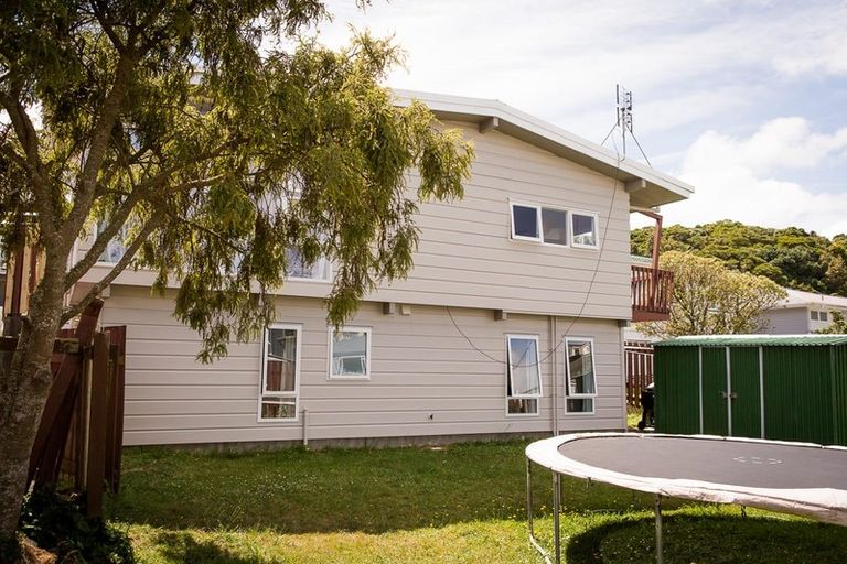 Photo of property in 40 Cedar Street, Maungaraki, Lower Hutt, 5010