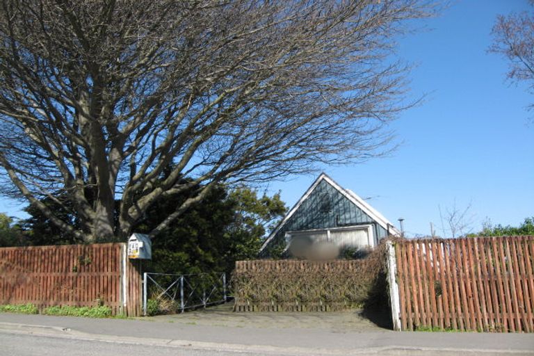 Photo of property in 140 Dyers Pass Road, Cashmere, Christchurch, 8022