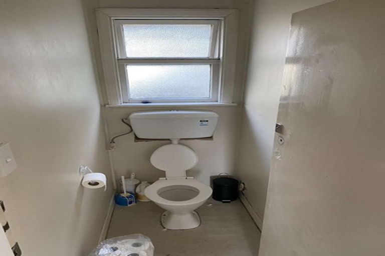 Photo of property in 18 Hillary Crescent, Upper Riccarton, Christchurch, 8041