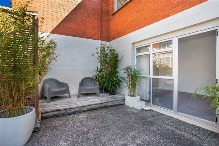 Photo of property in 2/10 Bay Road, Saint Heliers, Auckland, 1071