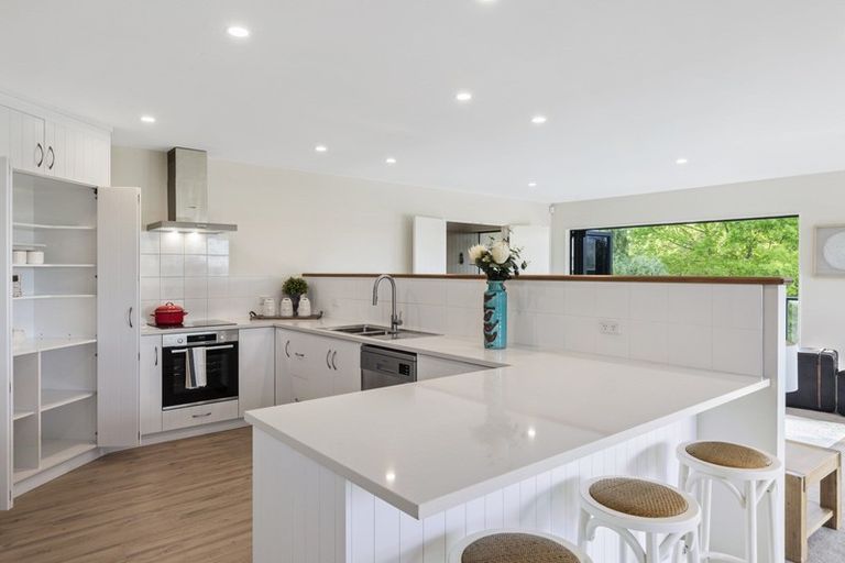 Photo of property in 42 Arana Drive, Karaka, Drury, 2578