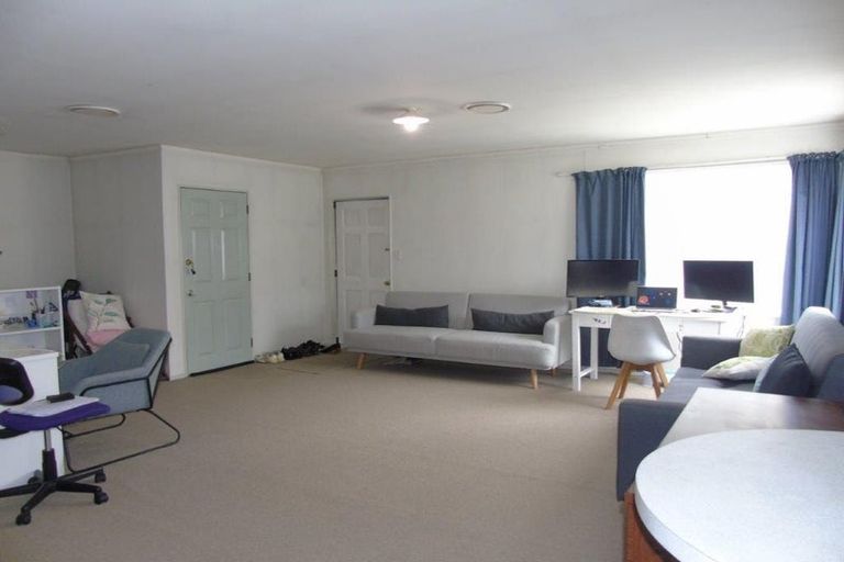 Photo of property in 1 Takatimu Way, Johnsonville, Wellington, 6037