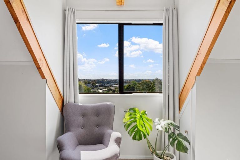 Photo of property in 52b Tiri Road, Manly, Whangaparaoa, 0930