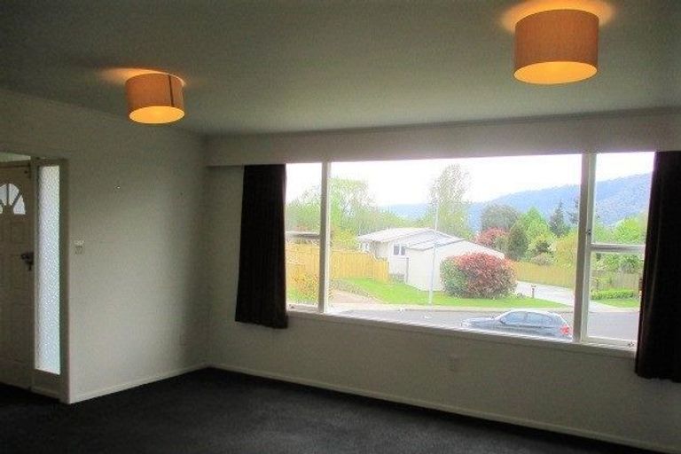 Photo of property in 17 Pegasus Drive, Sunnybrook, Rotorua, 3015
