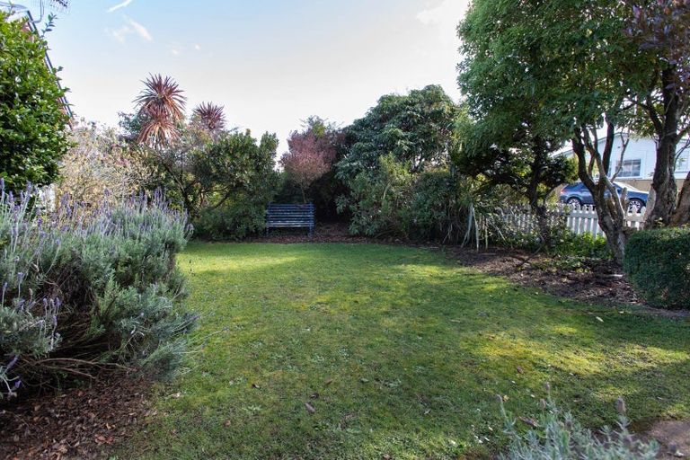 Photo of property in 6 Waterloo Street, Dannevirke, 4930