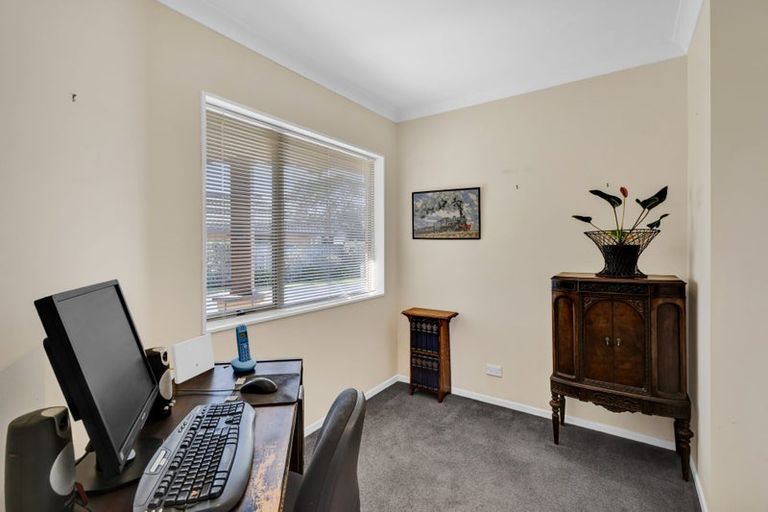 Photo of property in 20 Kahikatea Street, Inglewood, 4330