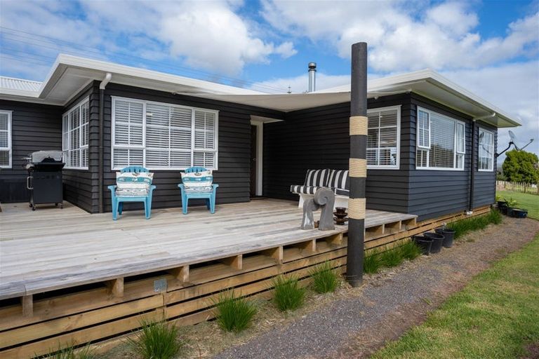 Photo of property in 59 Waikare Road, Kawakawa, 0282