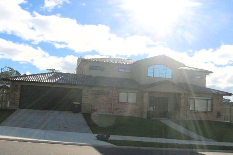 Photo of property in 3 Fairford Avenue, Henderson, Auckland, 0612