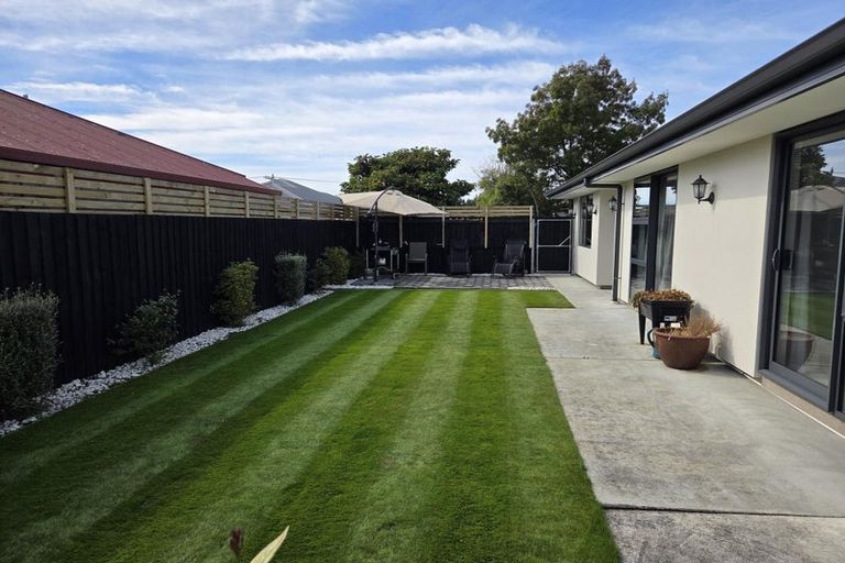 Photo of property in 411a Bower Avenue, Parklands, Christchurch, 8083