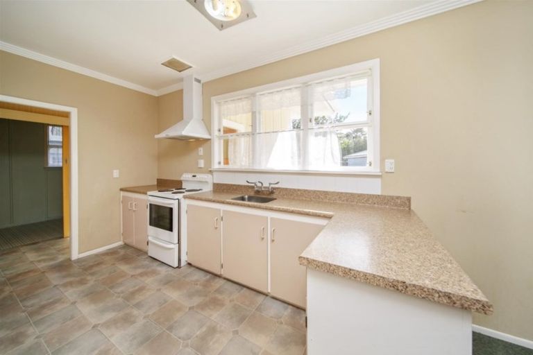 Photo of property in 13 Dixon Avenue, Hawera, 4610