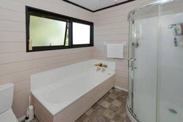 Photo of property in 10 Sunningdale Street, Wattle Downs, Auckland, 2103