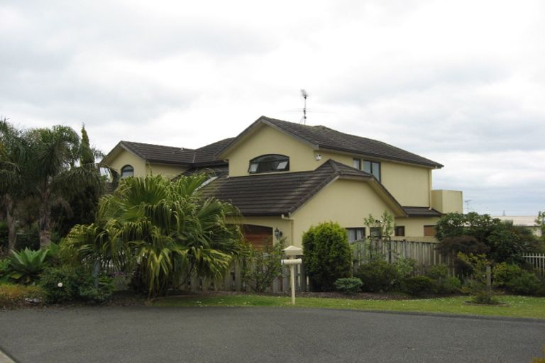 Photo of property in 35 Mariner Drive, Gulf Harbour, Whangaparaoa, 0930