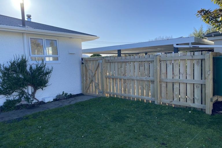 Photo of property in 8 Barrett Place, Carterton, 5713