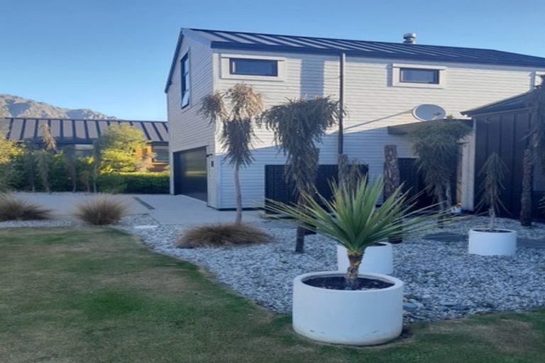 Photo of property in 7 Polperro Court, Jacks Point, Queenstown, 9371