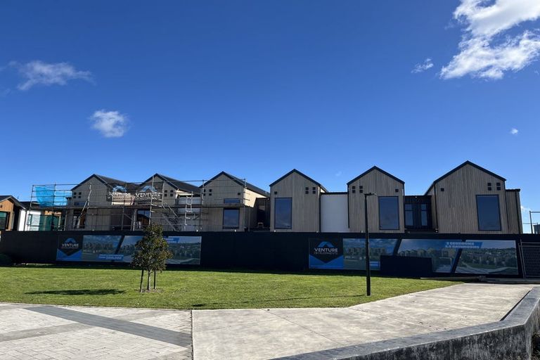 Photo of property in 1 Adzebill Court, Rototuna North, Hamilton, 3210