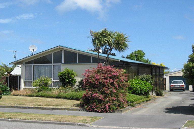 Photo of property in 5 Ansonby Street, Russley, Christchurch, 8042