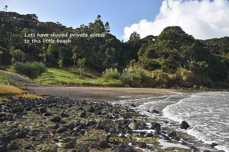 Photo of property in 9 Te Wairoa Lane, Tinopai, Matakohe, 0593