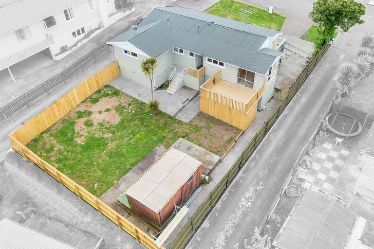 Photo of property in 1/17 Boundary Road, Opaheke, Papakura, 2113