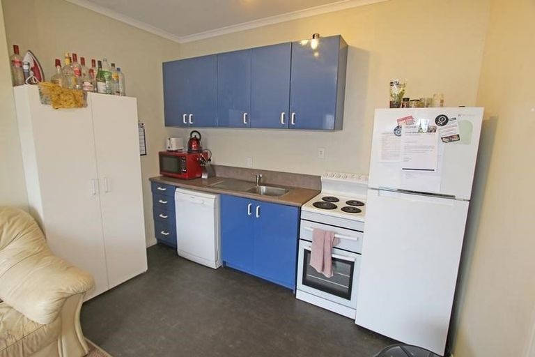 Photo of property in 49 Howe Street, North Dunedin, Dunedin, 9016