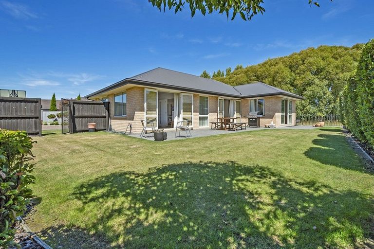 Photo of property in 49 Somerville Crescent, Aidanfield, Christchurch, 8025