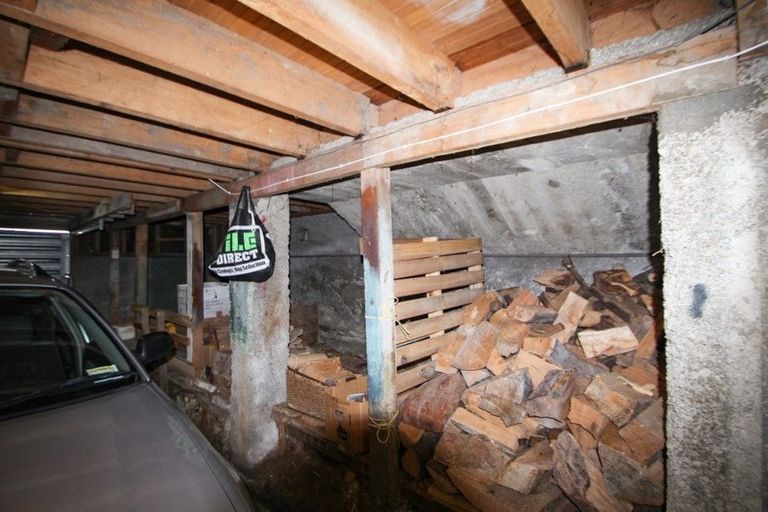 Photo of property in 4 Ure Street, South Hill, Oamaru, 9400