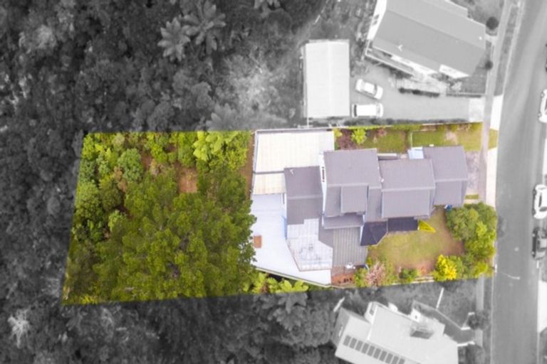 Photo of property in 27 Seymour Grove, Kingsley Heights, Upper Hutt, 5018