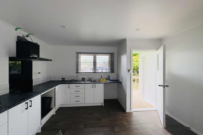 Photo of property in 17 Buick Crescent, Awapuni, Palmerston North, 4412