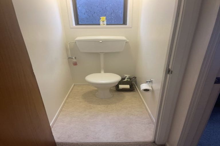 Photo of property in 2/20 Sartors Avenue, Northcross, Auckland, 0630