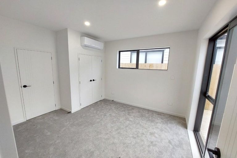 Photo of property in 67 Farranfore Road, Opaheke, Papakura, 2113