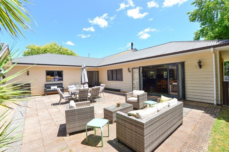 Photo of property in 143 Taylor Street, Cambridge, 3434