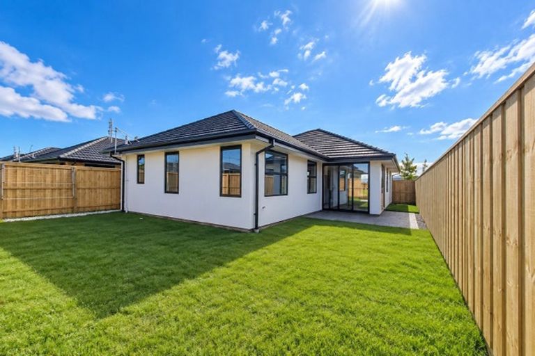 Photo of property in 64 Crossley Avenue, Woodend, 7610