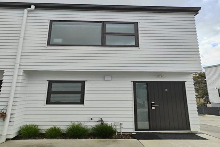 Photo of property in 3/13 Grove Lane, Pakuranga, Auckland, 2010