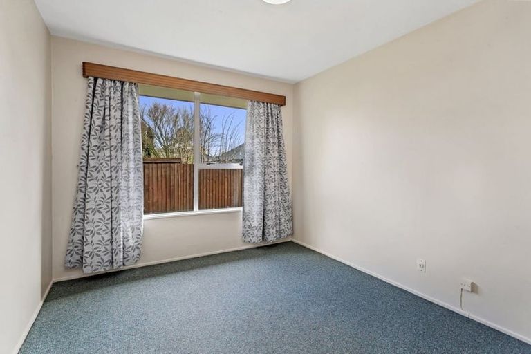 Photo of property in 34b Prestons Road, Redwood, Christchurch, 8051