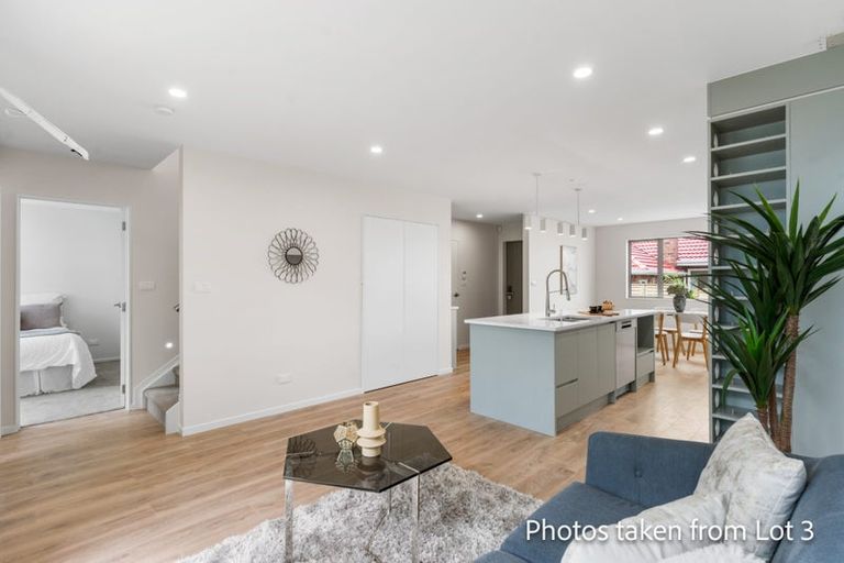 Photo of property in 1e Stottholm Road, Titirangi, Auckland, 0604