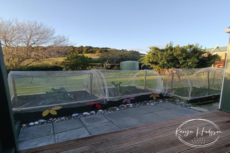 Photo of property in 7 Te Opi Road East, Whakapirau, Maungaturoto, 0583