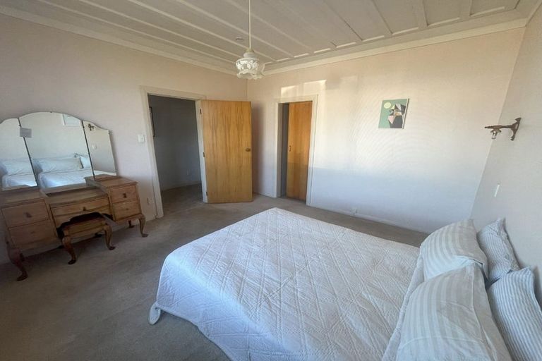 Photo of property in 5 Sanders Avenue, Westown, New Plymouth, 4310