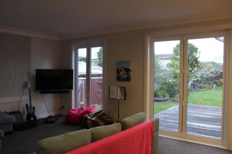 Photo of property in 35 Burnside Street, Waterloo, Lower Hutt, 5011