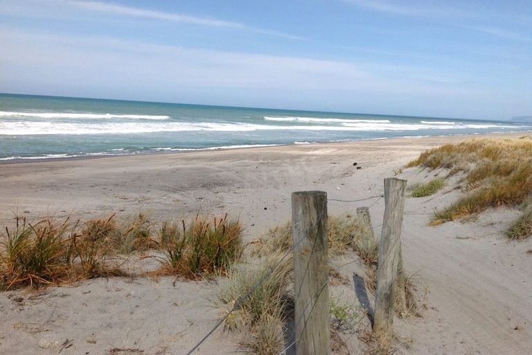 Photo of property in 11 Costello Crescent, Pukehina, Te Puke, 3189