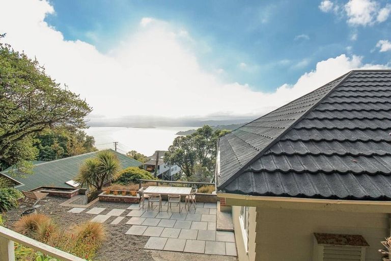 Photo of property in 13 Thane Road, Roseneath, Wellington, 6011