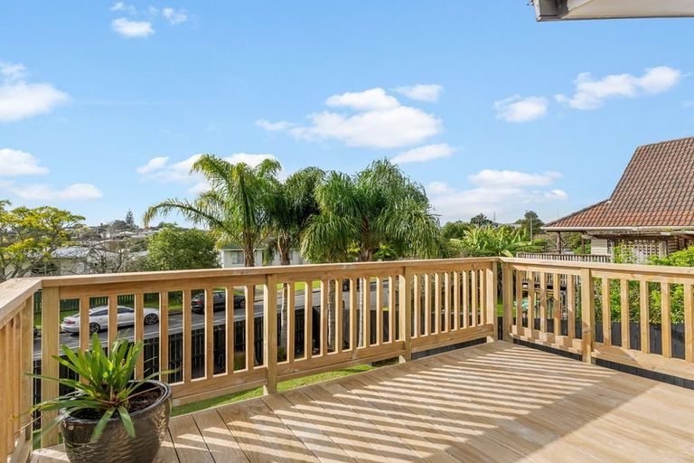 Photo of property in 47 Felgrove Street, Glendene, Auckland, 0602