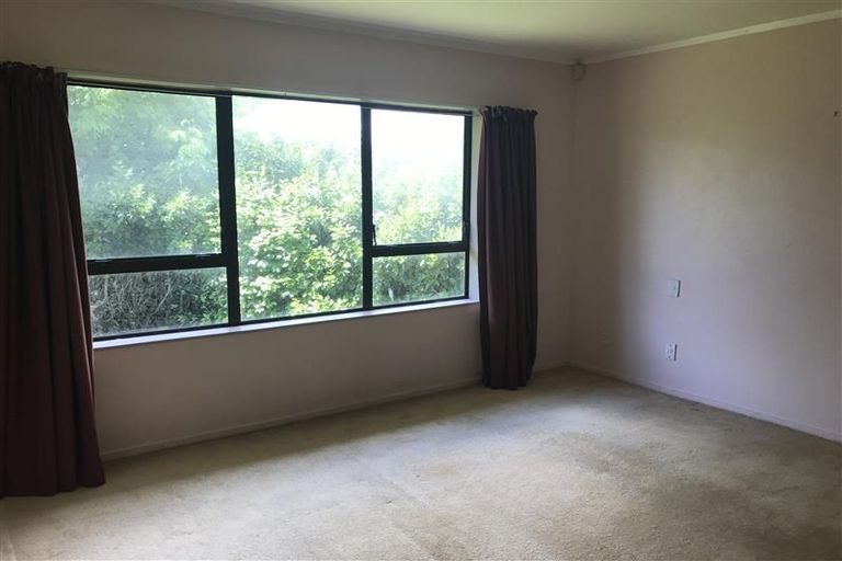 Photo of property in 3 Kadina Place, Botany Downs, Auckland, 2010