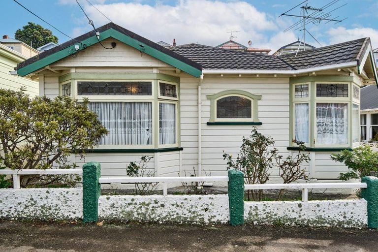 Photo of property in 42 Rintoul Street, Newtown, Wellington, 6021