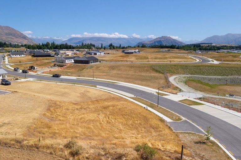 Photo of property in 74 Avalon Station Drive, Wanaka, 9305