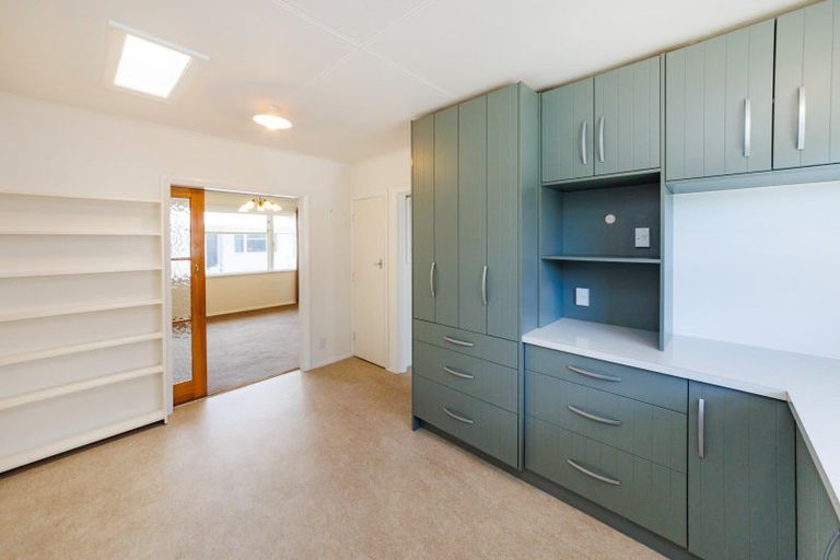 Photo of property in 1 Kiwi Court, Roslyn, Palmerston North, 4414