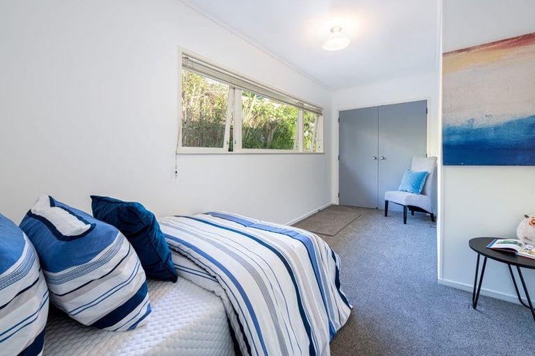 Photo of property in 1 Red Bluff Rise, Campbells Bay, Auckland, 0630