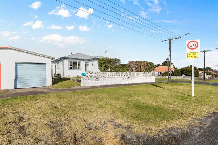 Photo of property in 48 Richmond Street, Waitara, 4320