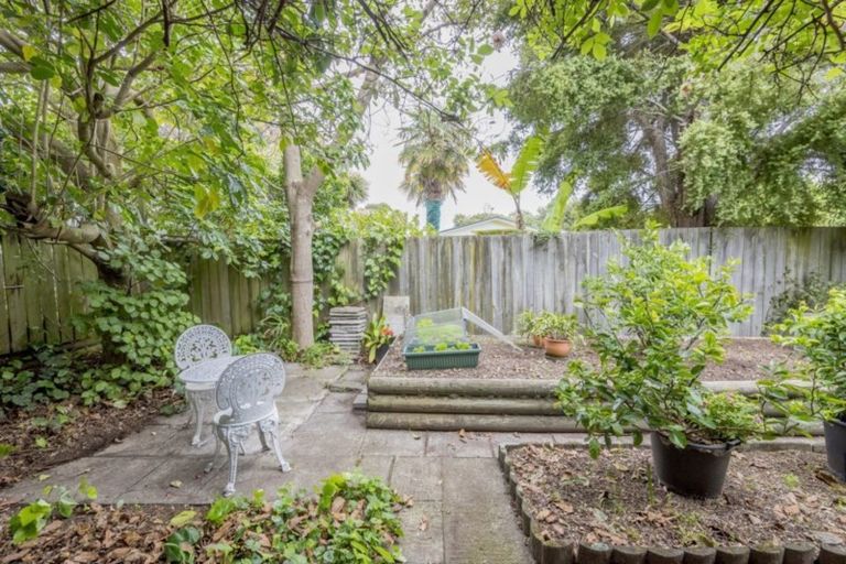 Photo of property in 44a Waimea Road, Waikanae Beach, Waikanae, 5036