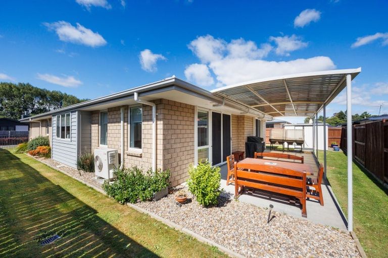 Photo of property in 15 Serenity Crescent, Kelvin Grove, Palmerston North, 4414