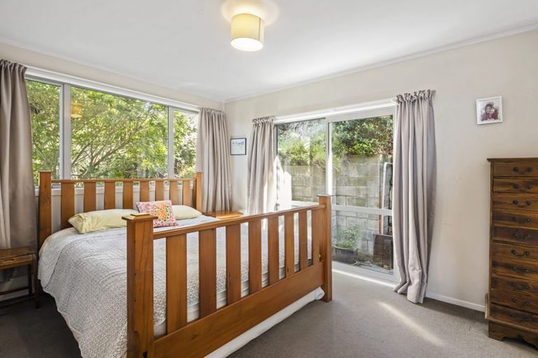 Photo of property in 9 Maybury Way, Island Bay, Wellington, 6023